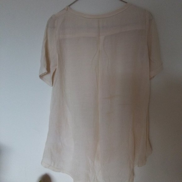 Off-White Blouse - Picture 4 of 5